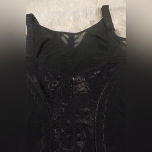 Tummy control faja black shape wear Sz large EUC